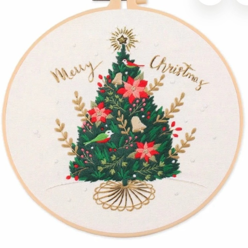Merry Christmas Tree Embroidery Kit No 820 DIY Holiday Craft with Scissors NEW